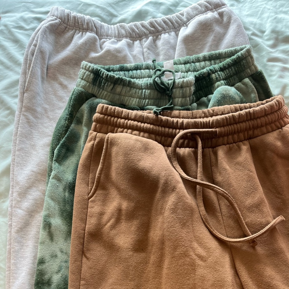 3 pairs of sweatpants